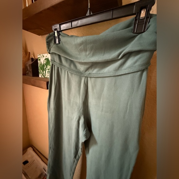 Free People Movement Aced it Flare Leggings, M, NWT - Picture 6 of 10